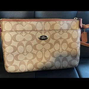 Authentic Coach crossbody